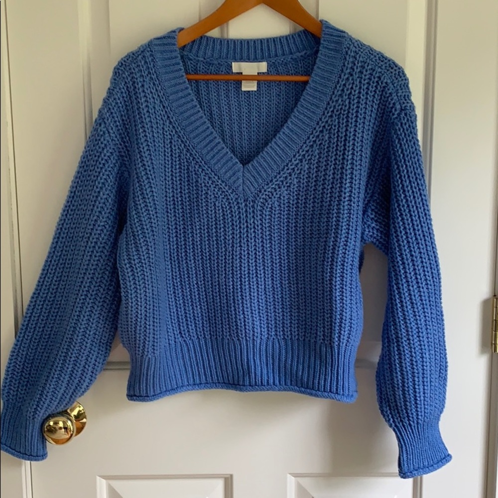 H & M sweater